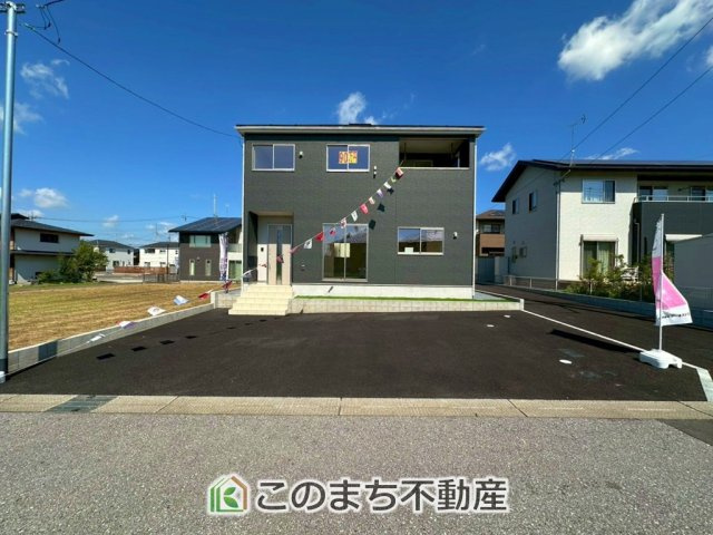 CRADLEGARDENさくら市きぬの里第1　3号棟の駐車場|お車並列３台分ご用意しております♪
