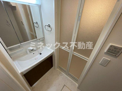 【独立洗面台】 | ラ・プリシェール | 同タイプのお部屋の写真