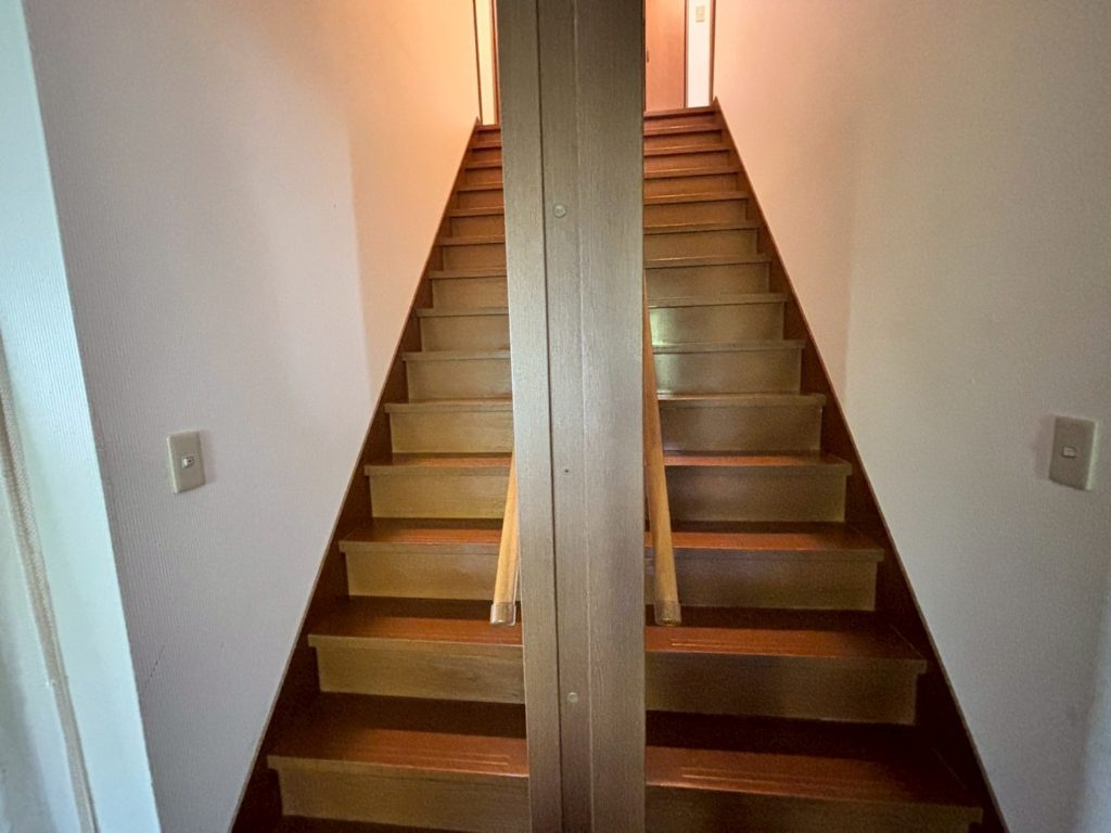 【No.6703】若葉台南6丁目/6LDKS/駐車場4台可/二世帯住宅仕様の内装