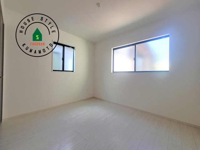 熊本市東区尾ノ上3丁目第1-2棟（2号棟）　の子供部屋|穏やかな光が差し込む室内には、穏やかな時間が流れます。