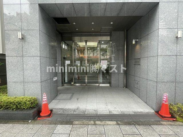 ノルデンタワー南森町プレミアムのエントランス