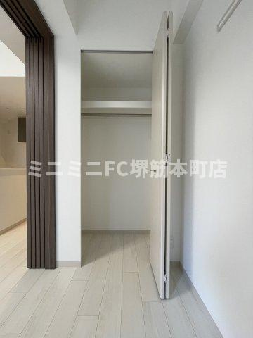 エステムコート堺筋本町の収納