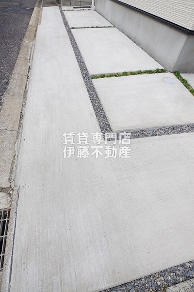 DEVELD水切の駐車場