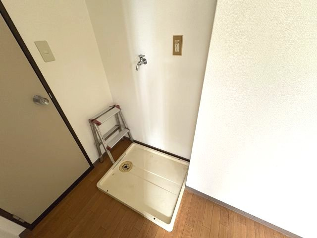 【設備】 | ジョイハイツ | 洗濯機置場です