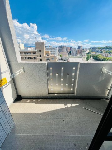 朝日プラザ坪井のバルコニー