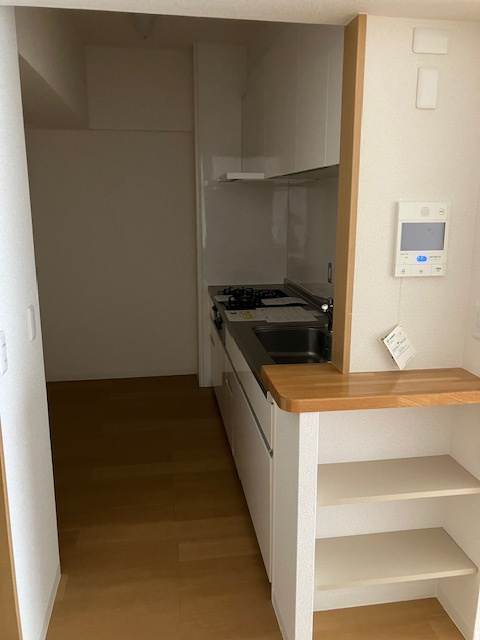 フレール兵庫浜崎通２ＬＤＫのキッチン|コンパクトなキッチンで掃除もラクラク