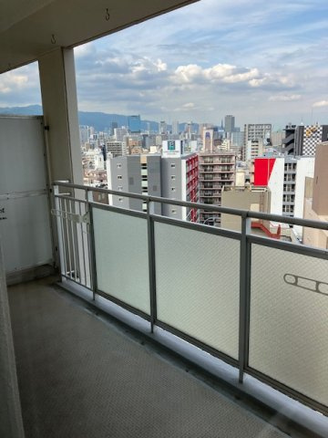 フレール兵庫浜崎通２ＬＤＫのバルコニー|お洗濯にも便利なバルコニー付き