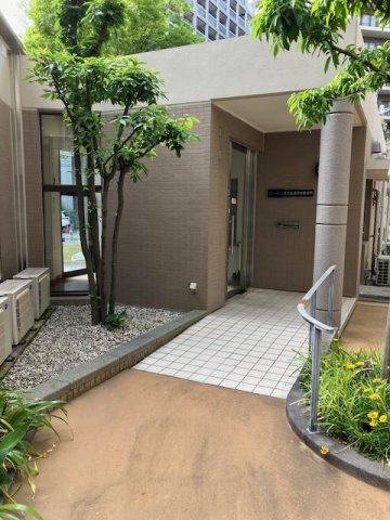 フレール兵庫浜崎通２ＬＤＫのエントランス|落ち着いたエントランスです