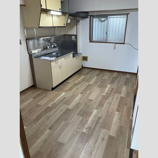 宝寿マンションの居間・リビング