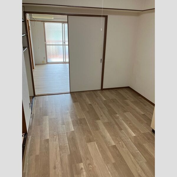 宝寿マンションの居間・リビング