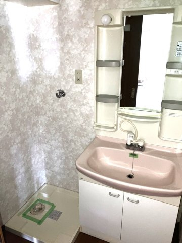 apartment Be：1の洗面所|毎日の身支度に便利な独立洗面所※同タイプの室内写真です