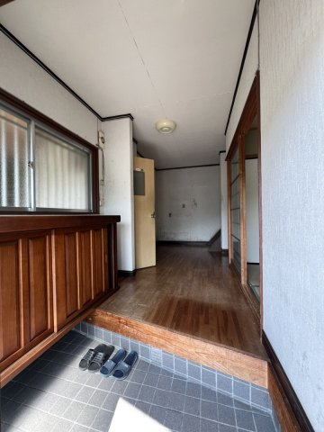 芦北町中古戸建の玄関