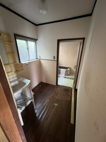 芦北町中古戸建の脱衣所