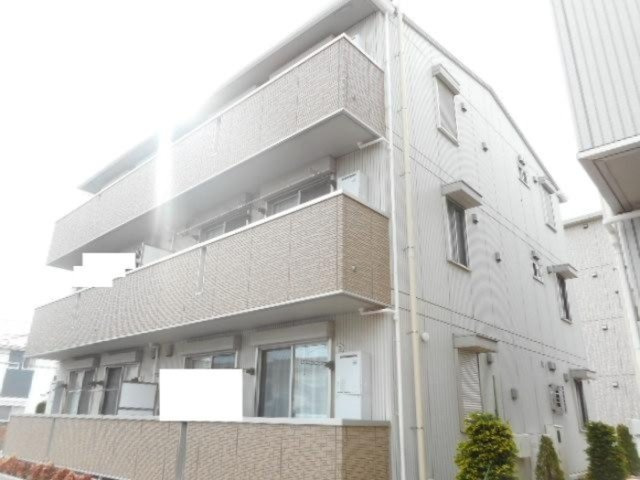 クラージュの外観