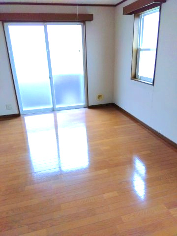 apartment Be：1の居間・リビング|ゆったりとした居間です