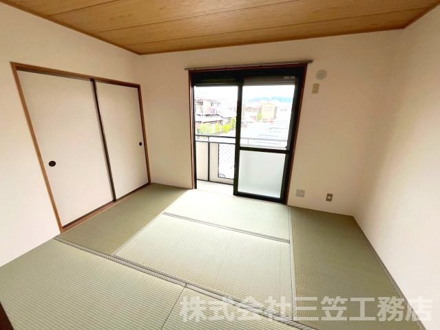 寝屋川市堀溝３丁目のアパートの和室