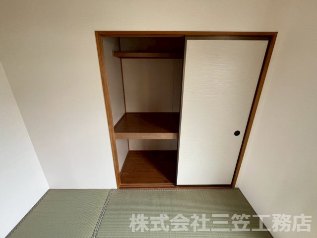 寝屋川市堀溝３丁目のアパートの和室