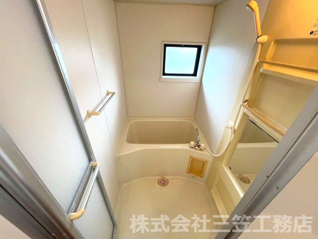 寝屋川市堀溝３丁目のアパートの浴室