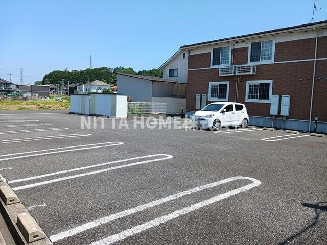 ミップルハウスＢの駐車場|敷地内に駐車場も完備！