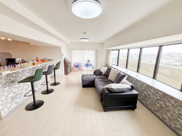 【居間・リビング】の画像