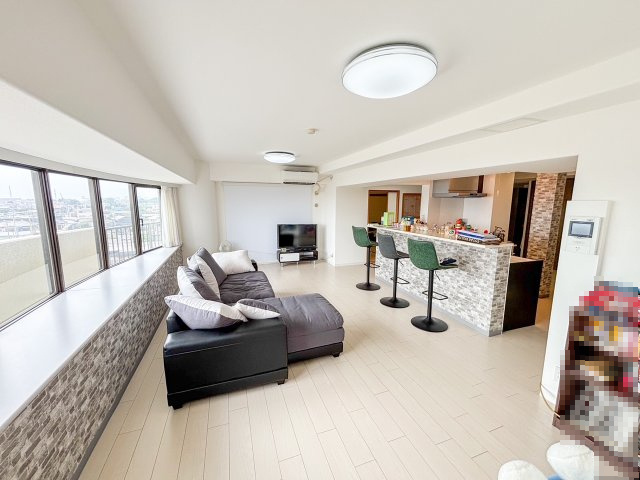 【居間・リビング】の画像