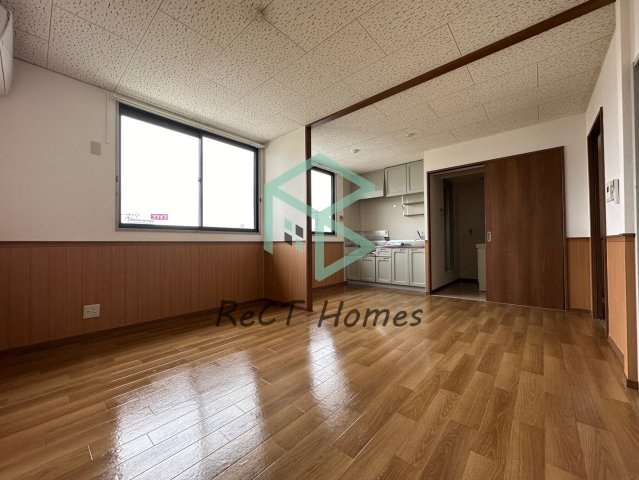 ウィンディア玉手の居間・リビング