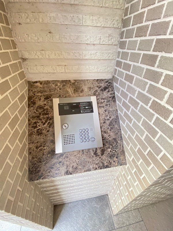 ラ・フォルム宝塚湯本町の外観