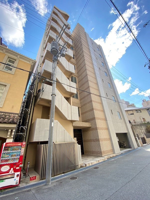 ラ・フォルム宝塚湯本町の外観