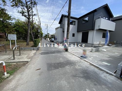 【前面道路含む現地写真】 | 【仲介手数料０円】藤沢市鵠沼松が岡6期　新築一戸建て　全2棟 | 藤沢市鵠沼松が岡6期　新築一戸建て　全2棟