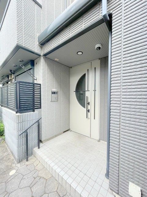 ザ・レジデンス新宿北のエントランス