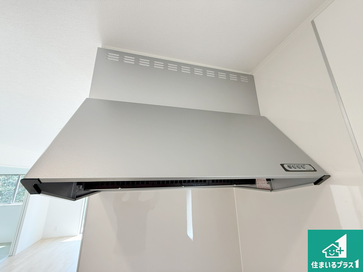 和歌山市和歌川町　第1期　新築一戸建ての設備|汚れにくいスロットフィルタでお手入れラクラク！ＬＥＤ照明付き！