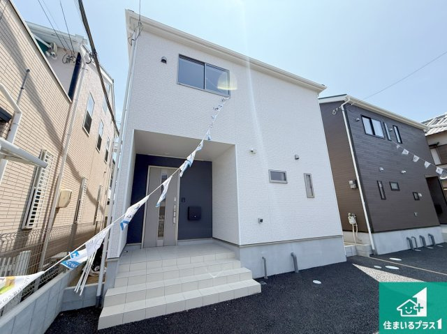 和歌山市和歌川町　第1期　新築一戸建ての外観|安心の10年保証！外観を美しく保ち、雨水で汚れを落とします！気になることがありましたら、お気軽にお問い合わせください！