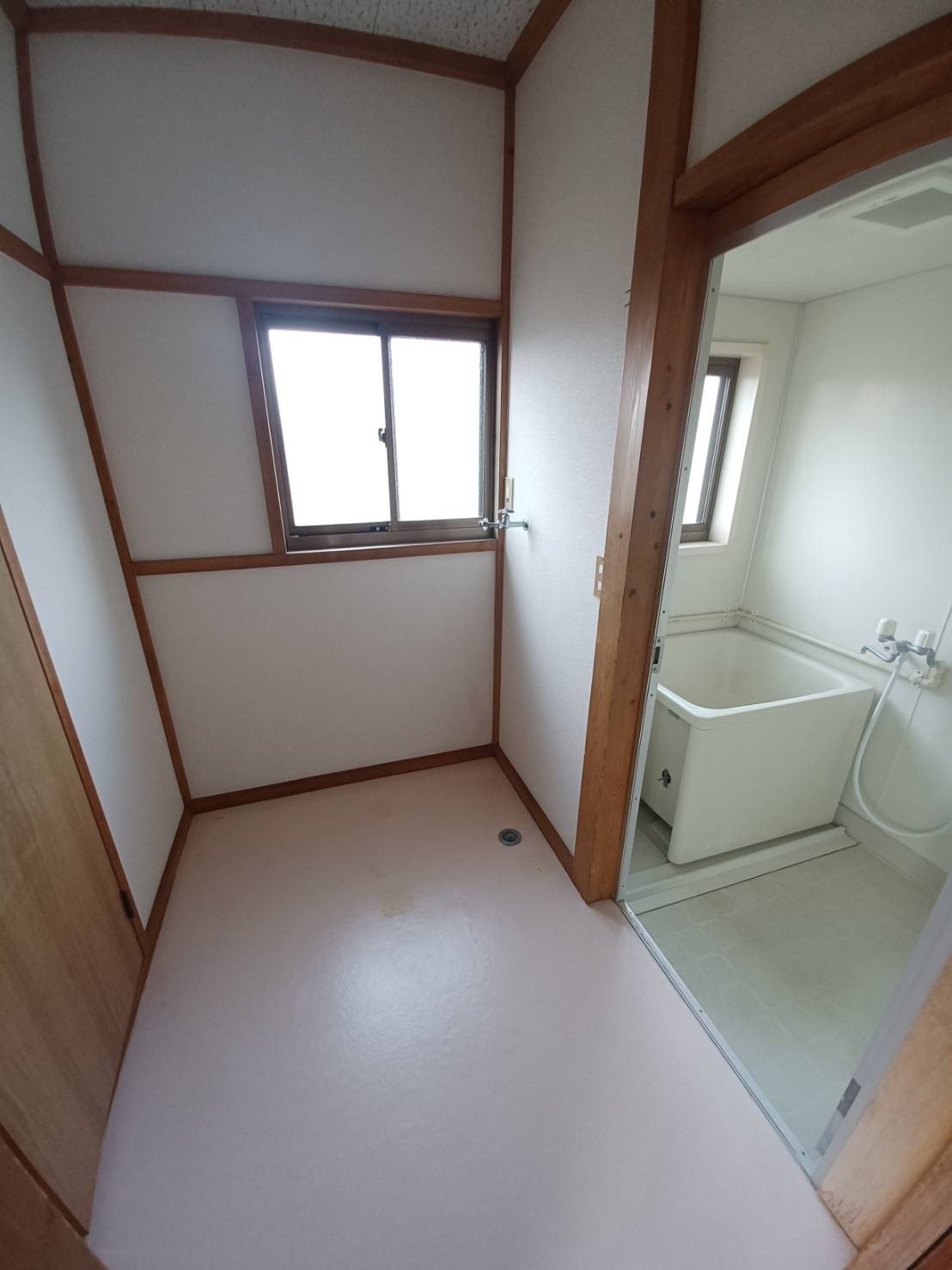 金成　善行戸建の洗面所