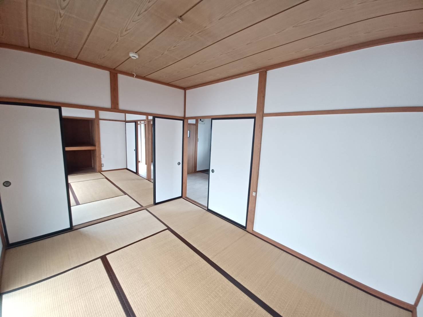 金成　善行戸建の和室