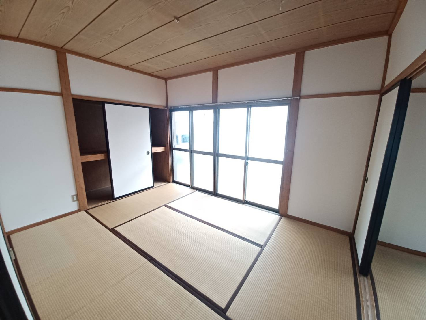 金成　善行戸建の和室