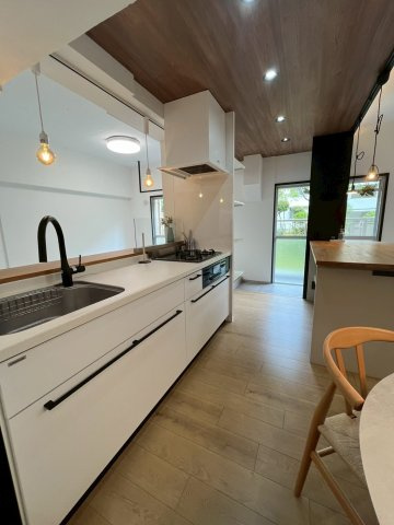 和泉市鶴山台3丁フルリノベーション済みマンション
