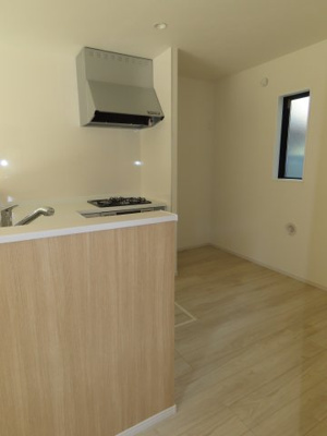 【キッチン】 | 坂戸市千代田新築戸建 | 冷蔵庫スペース