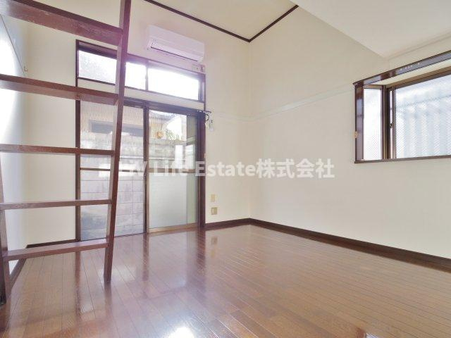 コーポカンノの居間・リビング