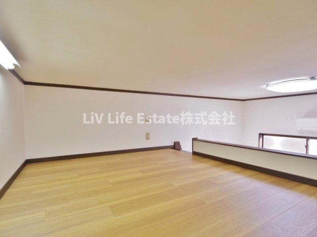 コーポカンノの洋室