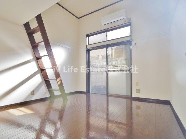 コーポカンノの居間・リビング