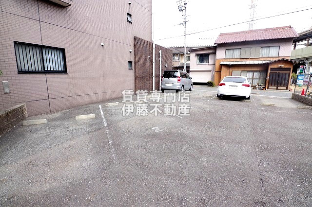 パルテンツァの駐車場