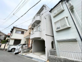 【前面道路含む現地写真】