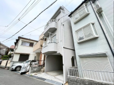 【前面道路含む現地写真】 | 高槻市塚脇1丁目　中古戸建