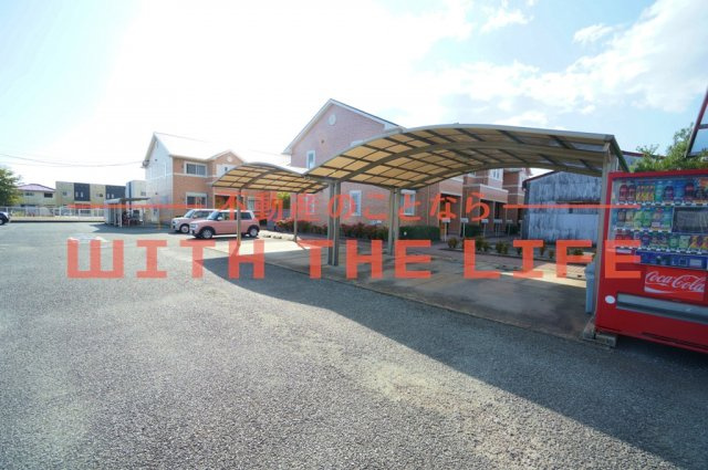 ティファニー【キャッシュバック対象物件】の駐車場|カースペースがあります