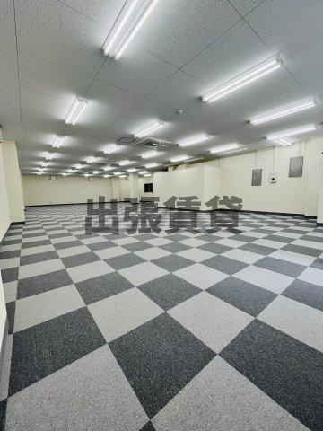 事務所！！チケン錦ビルの内装