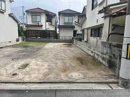 中区吉島西２丁目の外観