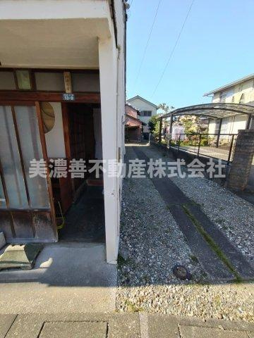 ６４４０６　岐阜市鏡島西土地の外観