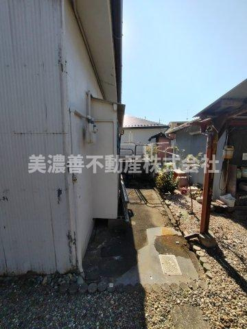 ６４４０６　岐阜市鏡島西土地の外観