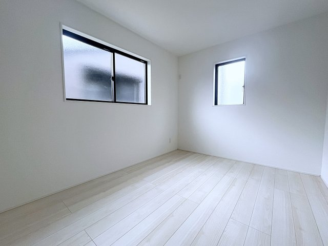 新築戸建・建売　町庭坂字一本杉　GRAFARE　全4棟の洋室