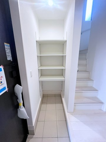 新築戸建・建売　町庭坂字一本杉　GRAFARE　全4棟の玄関